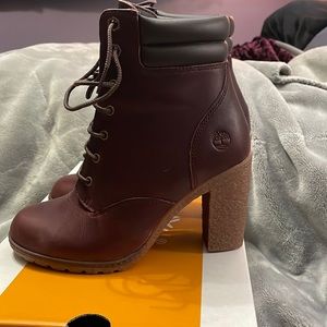 Timberland ladies full grain tilston heeled boots